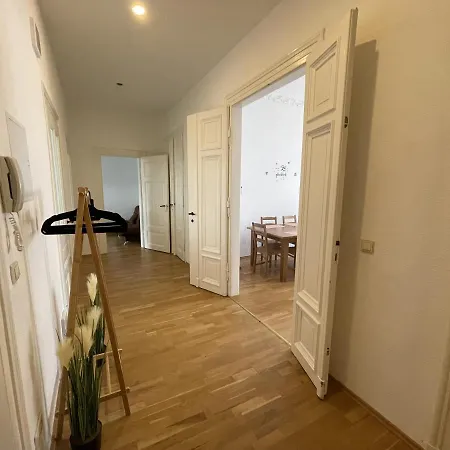 Apartment Traumhafte Jugendstilwohnung Gohlis